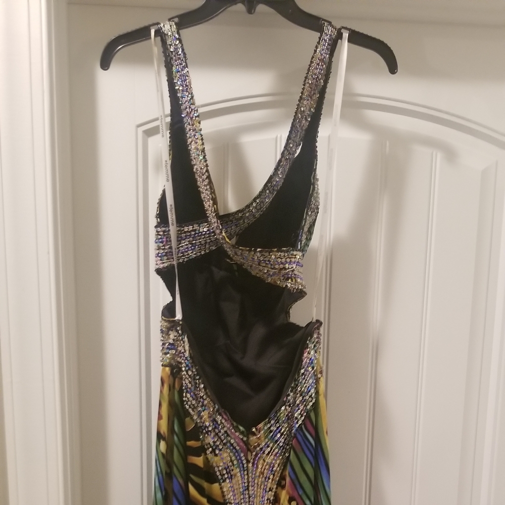 Fun Prom Dress - Picture 4 of 4